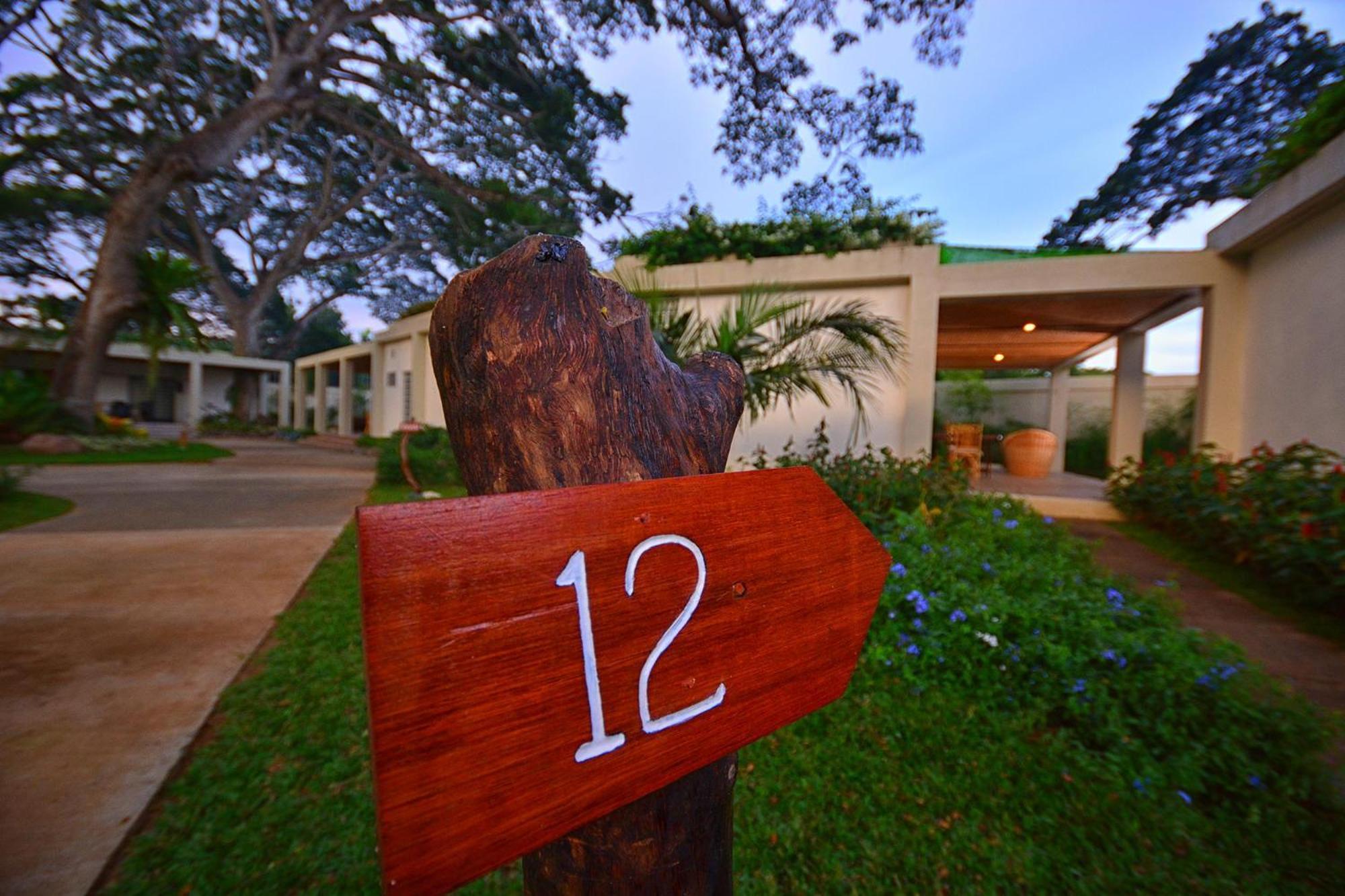 มุนติง ปาไรโซ Hotel Puerto Princesa ภายนอก รูปภาพ